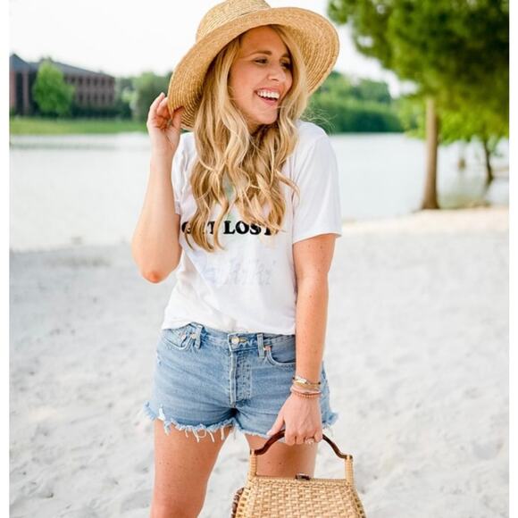 Zara Distressed High Waisted Light Wash Denim shorts Size 4 & 6 - Picture 6 of 8